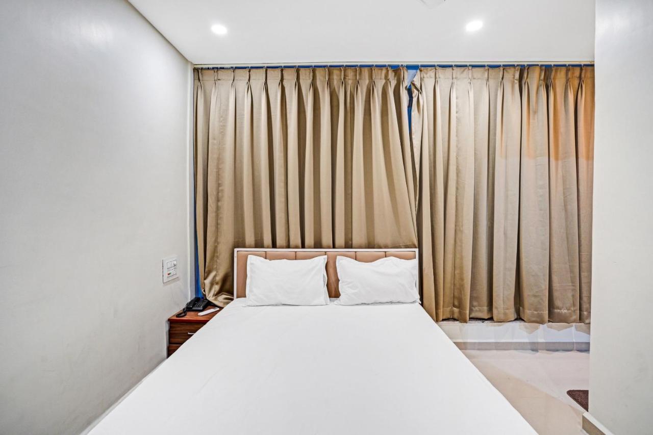 Collection O 83775 Hotel 4King 수라트 외부 사진